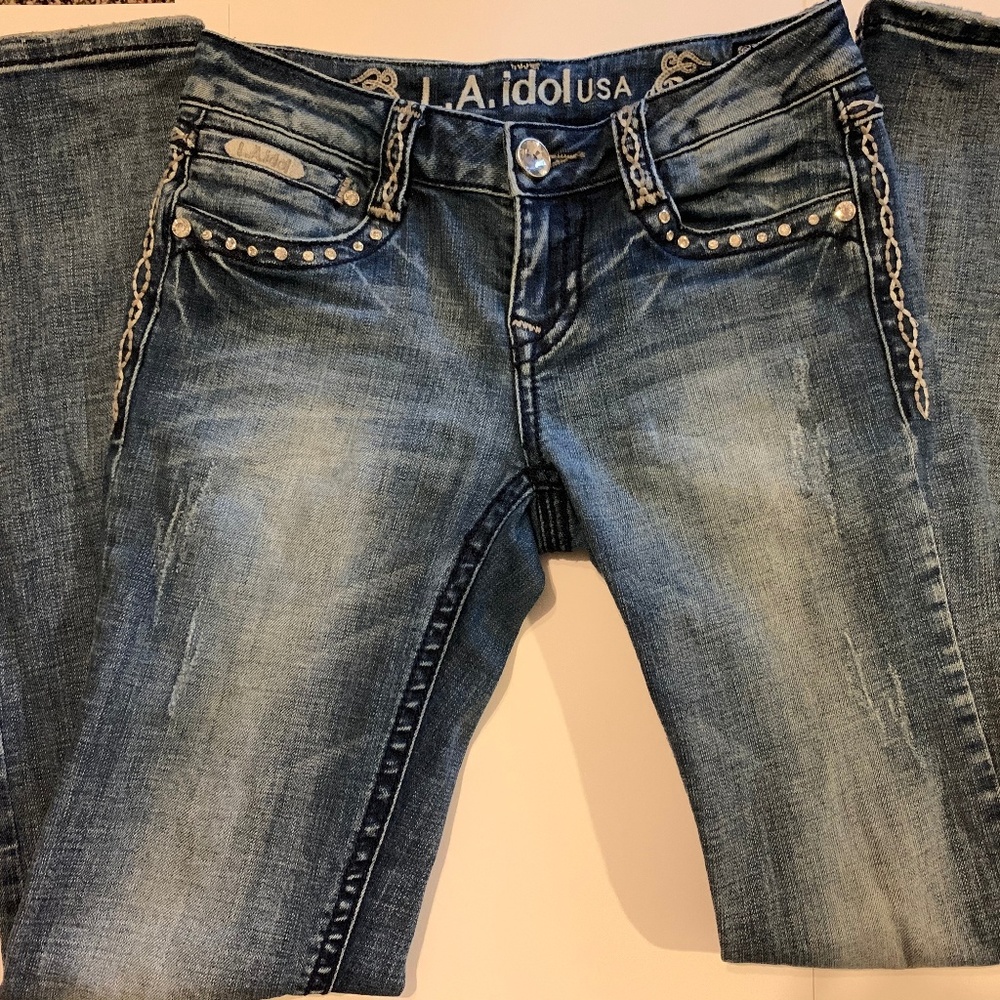 Size 5 L.A. idol Jeans in very good condition
